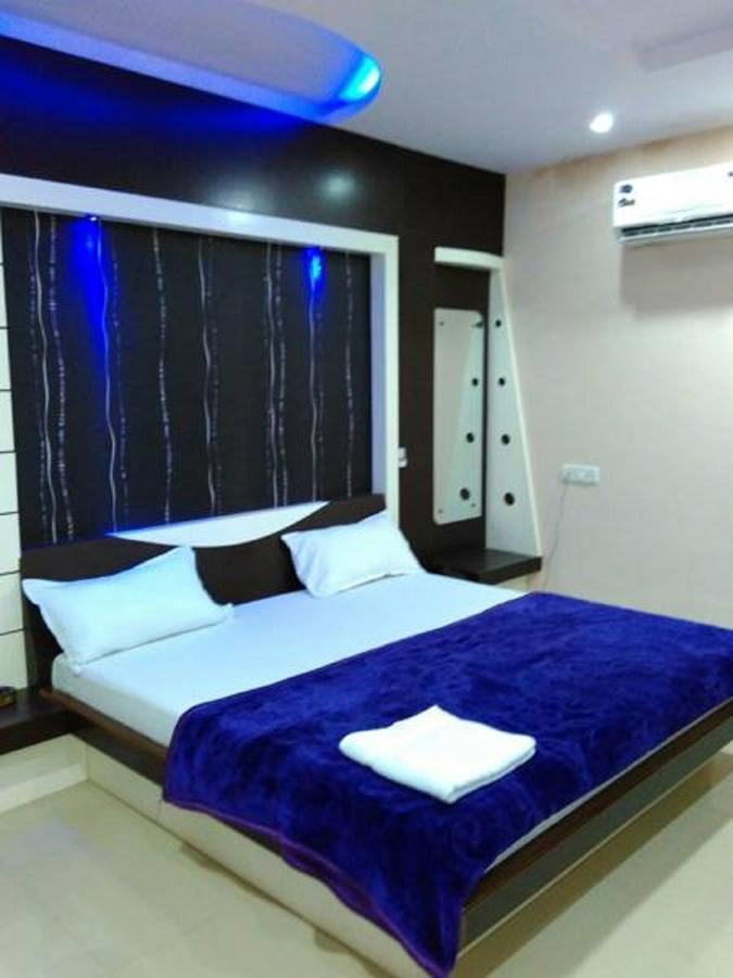 Hotel Blue Star Datia Esterno foto