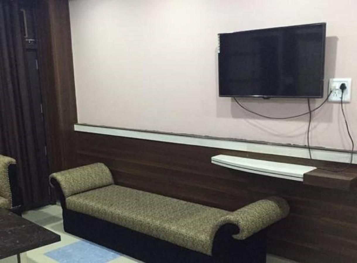 Hotel Blue Star Datia Esterno foto